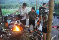 吃苦夏令營適合哪些孩子參加