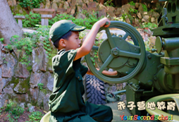 小陸軍模擬開(kāi)坦克