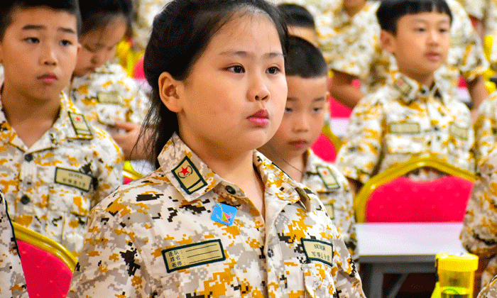 重慶軍事夏令營(yíng).gif