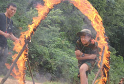 參加重慶軍事夏令營讓孩子在體驗中成長