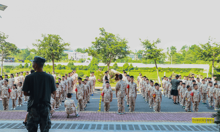 重慶軍事夏令營收費