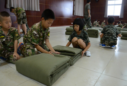 如何挑選一家正規(guī)的重慶軍事夏令營(yíng)機(jī)構(gòu)