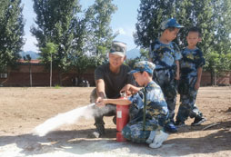 滁州兒童軍事夏令營(yíng)實(shí)現(xiàn)自我突破
