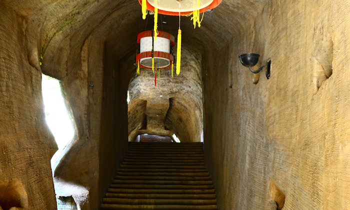 營(yíng)地甬道