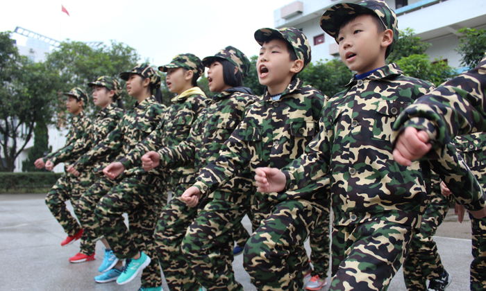 營(yíng)地軍步訓(xùn)練