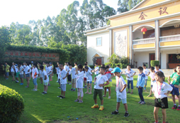 青少年參加出眾少年軍事夏令營有什么好處？