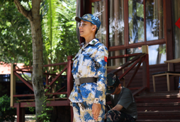 標準站軍姿