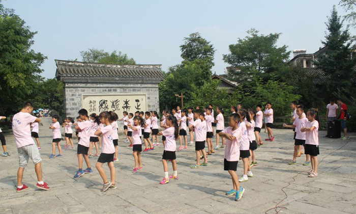 成長(zhǎng)快樂(lè)大本營(yíng)集體訓(xùn)練