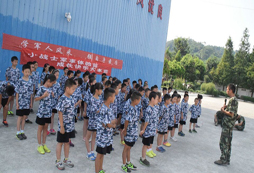成長(zhǎng)快樂(lè)大本營(yíng)軍事課程的特色有哪些？