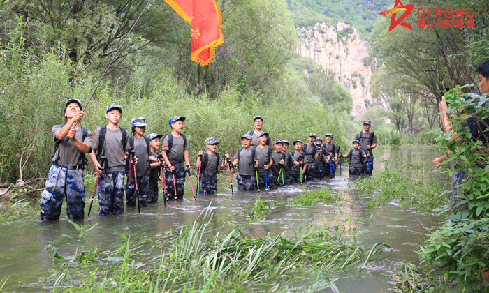 不怕困難，敢于冒險