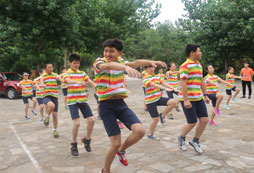 東北拓展夏令營(yíng)如何保證孩子營(yíng)期安全？