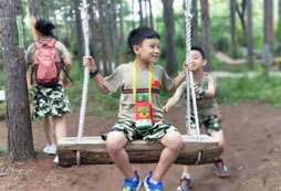 東北夏令營(yíng)讓青少年學(xué)會(huì)自律，不再拖拉