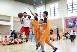 參加東莞籃球夏令營增強孩子體質(zhì)
