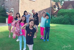 英孚(EF)國際游學(xué)體驗(yàn)真正的歐美文化