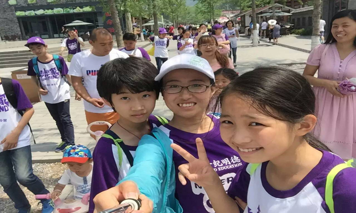 參加兒童國學夏令營一起聊聊有趣的故事