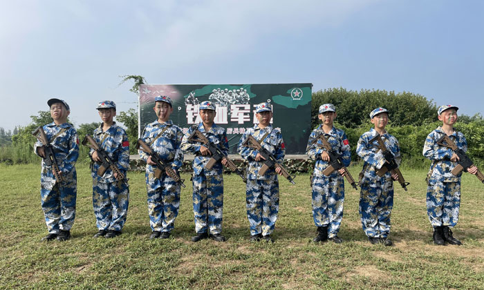 兒童軍事夏令營(yíng)價(jià)格一覽