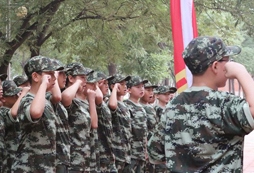 專(zhuān)家教你選擇合適的優(yōu)質(zhì)兒童暑假夏令營(yíng)