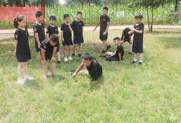 防城港軍事夏令營幫助孩子成長