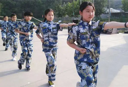 女子軍體操