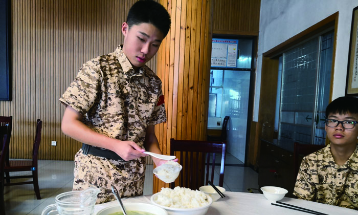 吃午餐！