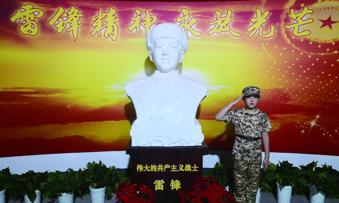 為祖國強(qiáng)大而努力！