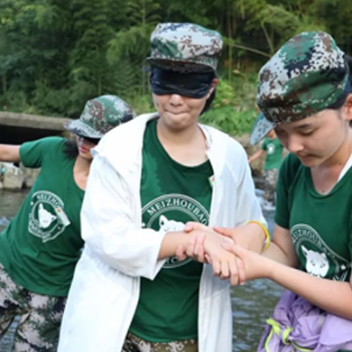 福鼎軍旅夏令營(yíng)幫助孩子改善行為習(xí)慣