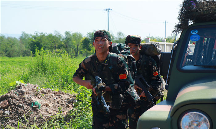 八一軍事.jpg