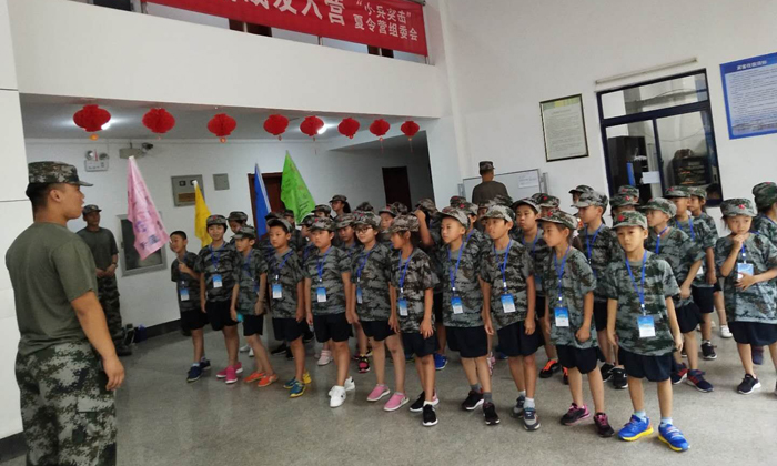 莆田小學(xué)生軍事化夏令營