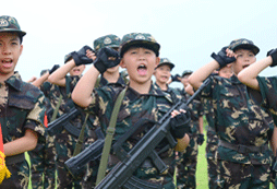 阜陽軍事夏令營給孩子一個成長的空間！
