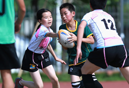 橄欖球夏令營適合多大的孩子參加？
