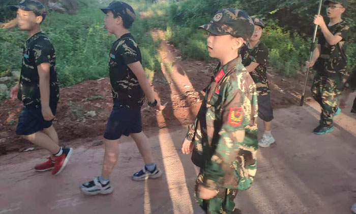 贛州軍事夏令營(yíng)特色.jpg