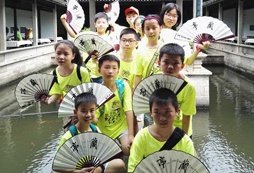 港澳臺(tái)小學(xué)生夏令營(yíng)帶你帶體驗(yàn)當(dāng)?shù)貙W(xué)習(xí)環(huán)境