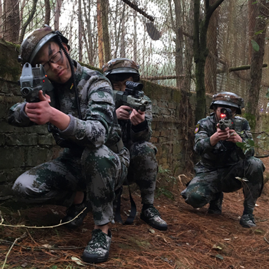 參加軍事特訓可以錘煉孩子意志嗎