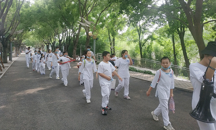 廣德研學(xué)夏令營(yíng)讓孩子在玩中學(xué)習(xí).gif