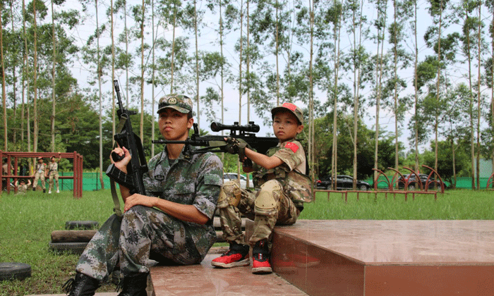 孩子參加廣西軍事夏令營(yíng)有哪些安全保障呢？.gif