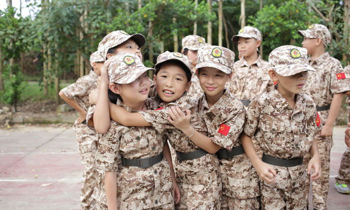 21天軍事特種兵夏令營.jpg