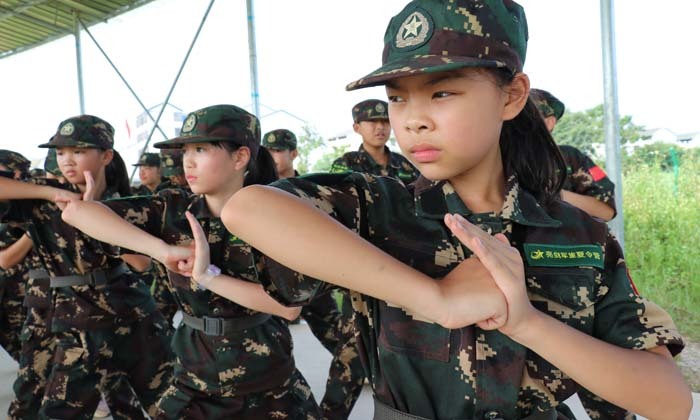 桂平軍事夏令營