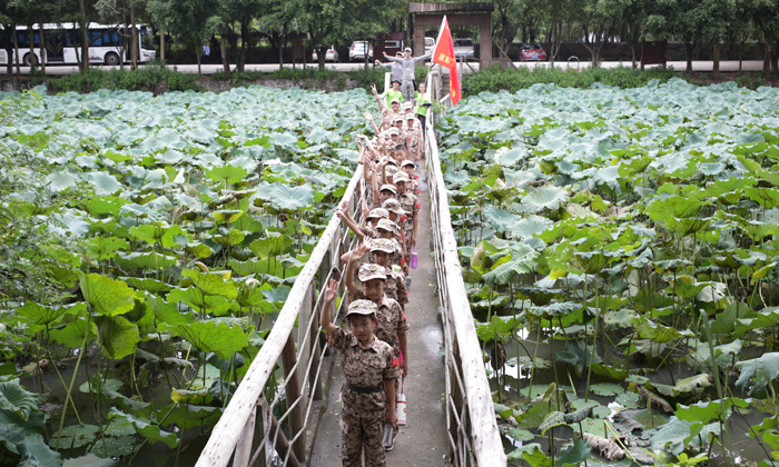 廣西青少年軍事夏令營(yíng)的意義.jpg
