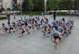 廣西軍事夏令營(yíng)的日?；顒?dòng)
