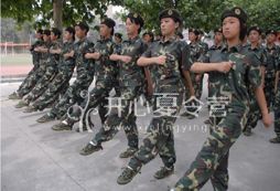 這個(gè)夏天，廣西軍事夏令營(yíng)圓你“特種兵”的夢(mèng)