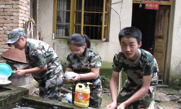 15天廣東軍旅夏令營(yíng)