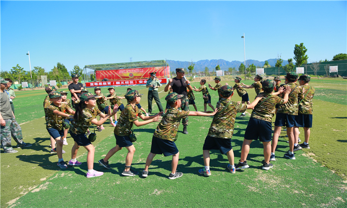 廣州軍事夏令營(yíng).jpg