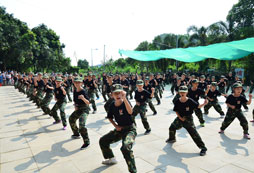 參加廣州軍事夏令營(yíng)能收獲什么？