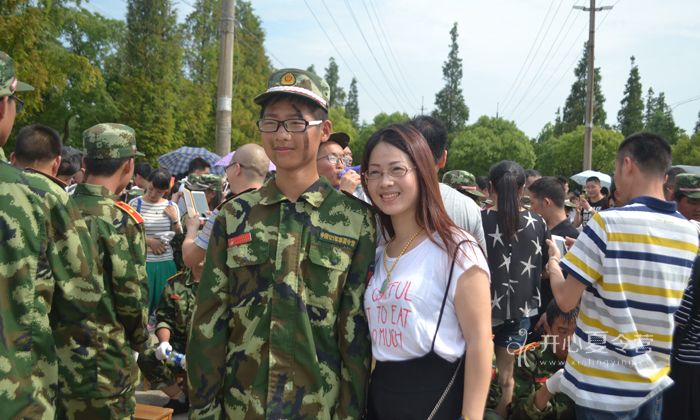 廣州軍事夏令營(yíng)