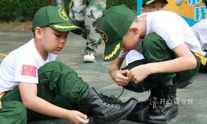 廣州軍事夏令營(yíng)