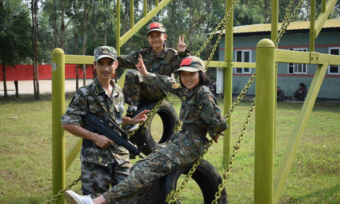 廣州軍事夏令營(yíng)