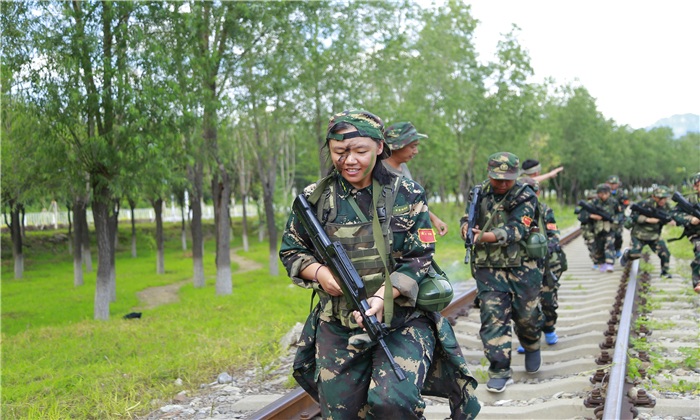 廣州軍事夏令營(yíng)機(jī)構(gòu)