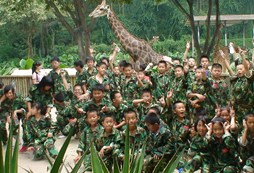 參加廣州軍事夏令營激發(fā)孩子無限潛能