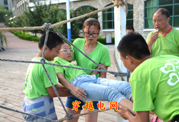 孩子在廣州軍事拓展夏令營訓(xùn)練過程有危險嗎？