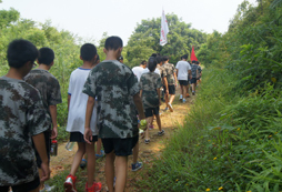 貴陽軍事化夏令營哪家好？三大機(jī)構(gòu)推薦